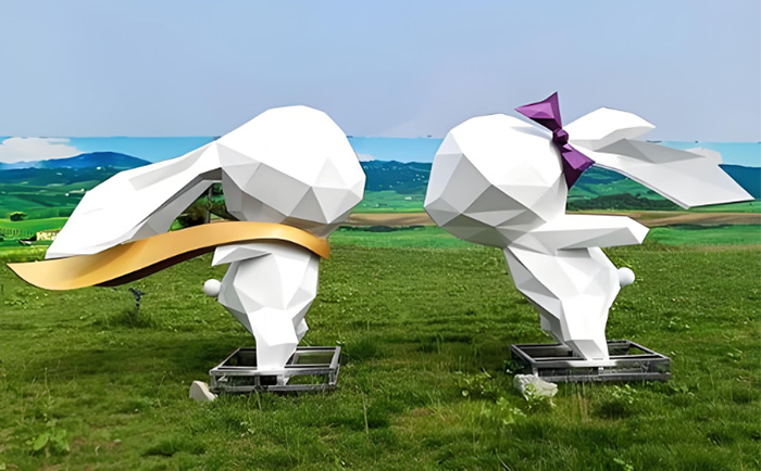 不銹鋼幾何動(dòng)物雕塑--以幾何為筆，重繪動(dòng)物的第二生命